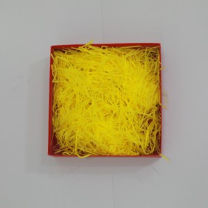 Κίτρινο πλήρες τεμαχισμένο χαρτί